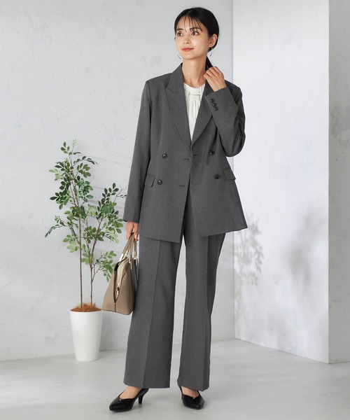 a.v.v(アーヴェヴェ)の「ポイントベーシックパンプス(パンプス・レディース・ブラック/アイボリー・24.5/23.5)」の6枚目の写真
