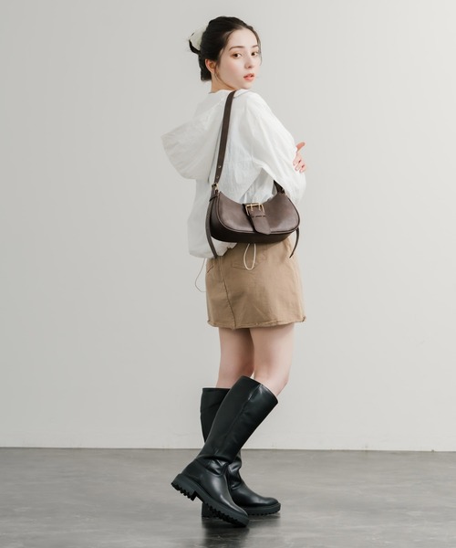 Rocky Monroe(ロッキーモンロー)の「オーバーサイズ ナイロンテックワッシャーフードジャケット/ショート丈マウンテンパーカー(ナイロンジャケット・レディース・ホワイト/ブラック/ベージュ・M/L)」の19枚目の写真
