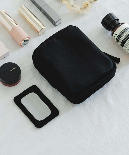 URBAN RESEARCH DOORS（アーバンリサーチドアーズ）の「撥水ポーチ小（ポーチ・レディース・ブラック/ベージュ・ONE）」の6枚目の写真