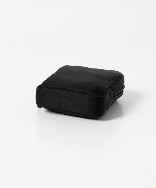 URBAN RESEARCH DOORS（アーバンリサーチドアーズ）の「撥水ポーチ小（ポーチ・レディース・ブラック/ベージュ・ONE）」の12枚目の写真