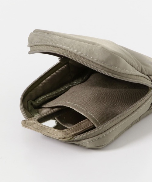 URBAN RESEARCH DOORS（アーバンリサーチドアーズ）の「撥水ポーチ小（ポーチ・レディース・ブラック/ベージュ・ONE）」の15枚目の写真