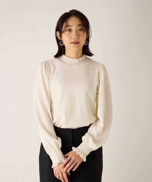 riziere(リジェール)の「MOM:シャーリングカラープルオーバー(KIDSとお揃い)(Tシャツ/カットソー・レディース・アイボリー/ブラック・FREE)」の16枚目の写真