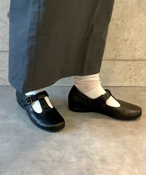 blanc/bleu(ブランブルー)の「【日本製/本革/3E幅】ふかふかインソール Tストラップパンプス(パンプス・レディース・ブラック/ブラウン/グレイッシュベージュ・22.5cm/23.5cm/24.5cm/23.0cm/24.0cm/22cm)」の18枚目の写真