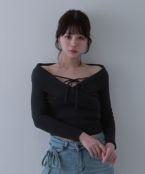 M DOLLY(エムドリー)の「amore ribbon knit tops/アモーレリボンニットトップス(ニット/セーター・レディース・ブラック/ピンク・FREE)」の3枚目の写真