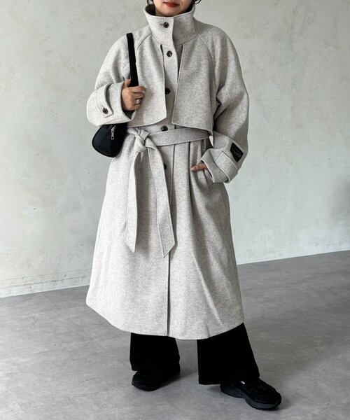 CPCM（シーピーシーエム）の「ケープ付き軽量メルトンスタンドコート（その他アウター・レディース・ブラウン系その他/ブラック/オフホワイト/グレー・FREE）」の2枚目の写真