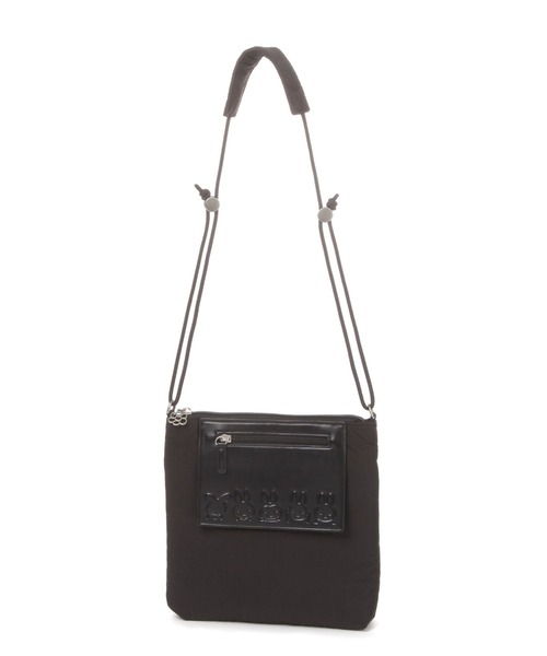 studio CLIP（スタディオクリップ）の「フワフワポケット付きショルダーバッグ[Dick Brunaコラボ]（ショルダーバッグ・レディース・ブラック/アイボリー・FREE）」の2枚目の写真