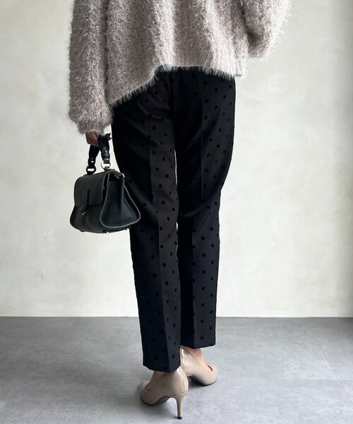 Chez toi（シェトワ）の「【セレモニー対応可】フロッキードットテーパードパンツ（その他パンツ・レディース・ベージュ/ネイビー/ブラック・FREE）」の8枚目の写真