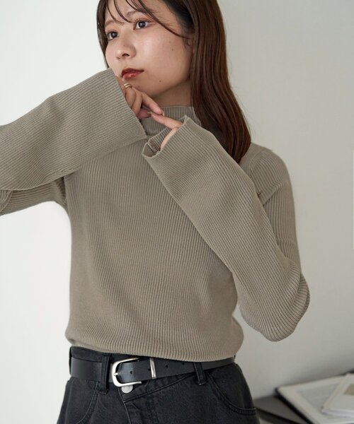 DISCOAT(ディスコート)の「【9色展開!/WEB限定】ハイネックフレアスリーブニット(ニット/セーター・レディース・レッド/ブラウン/オフホワイト/ブルー/グレー/チャコールグレー/ブラック/グレイッシュベージュ/オレンジ・FREE)」の20枚目の写真