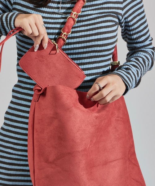 AO2(アオズ)の「Ring Handle Faux Suede Tote Bag with Pouch / ポーチ付き リングハンドル フェイクスエードトートバッグ(トートバッグ・レディース・ブラック/レッド/ブラウン/ベージュ・FREE)」の13枚目の写真
