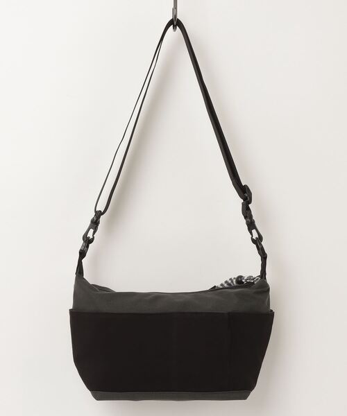 CHUMS（チャムス）の「チャムス CHUMS Collect Shoulder Sweat Nylon（ショルダーバッグ・メンズ・その他・ONE SIZE）」の2枚目の写真