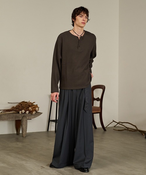 Forte(フォルテ)(フォルテ)の「Thermal Texture Henley Top/サーマルテクッスチャーヘンリーネックトップ(Tシャツ/カットソー・メンズ・アイボリー/ブラウン/グレー・MEDIUM/LARGE)」の11枚目の写真