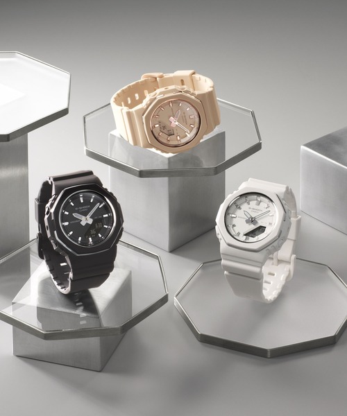 G-SHOCK(ジーショック)の「GMA-P2100シリーズ / GMA-P2110-4AJF(アナログ腕時計・レディース・ピンクベージュ・FREE)」の5枚目の写真