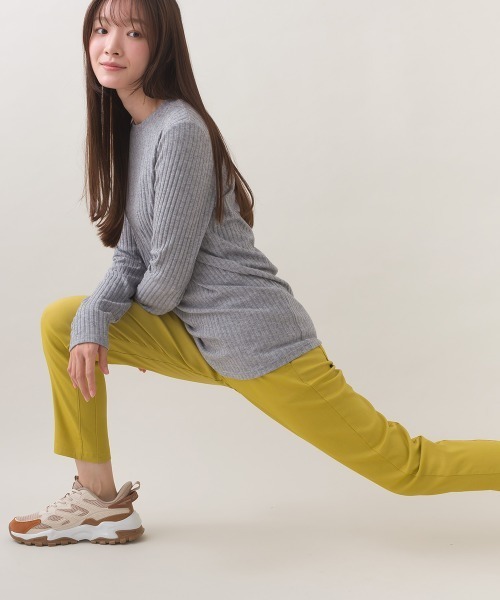 OMNES(オムネス)の「美脚ストレッチ テーパードシルエットタックパンツ(その他パンツ・レディース・ブルー/ブラック/カーキ/イエロー・SMALL/MEDIUM/LARGE)」の21枚目の写真