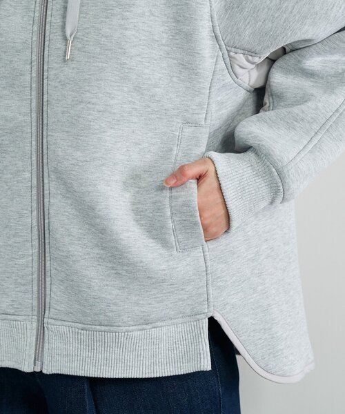 un dix cors（アンディコール）の「《大人カジュアルに◎》モスダンボール中綿切替フードジャケット（ダウンジャケット/コート・レディース・ブラック/ライトグレー・FREE）」の5枚目の写真