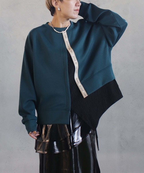 BITTOKO（ビットコ）の「異素材MIXTシャツ（Tシャツ/カットソー・レディース・グリーン/ベージュ/ブラック・FREE）」の3枚目の写真