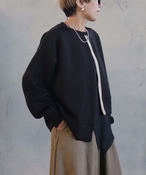 BITTOKO（ビットコ）の「異素材MIXTシャツ（Tシャツ/カットソー・レディース・グリーン/ベージュ/ブラック・FREE）」の12枚目の写真