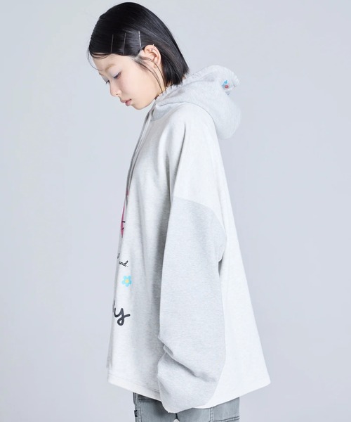 Little sunny bite(リトルサニーバイト)の「littlesunnybite/リトルサニーバイト/hello kittyxlittle sunny bite hoodie(パーカー・レディース・ブラック/グレー/ピンク・M/S)」の14枚目の写真