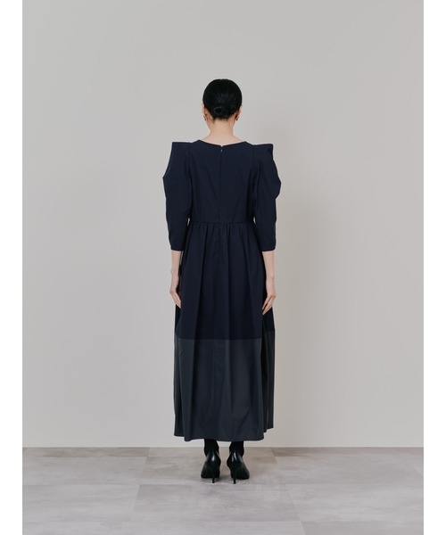 DOLLUPOOPS（ドールアップウップス）の「ショルダータックボリュームスカートワンピース（ワンピース・レディース・ネイビー/ブラック/キャメル・38）」の17枚目の写真