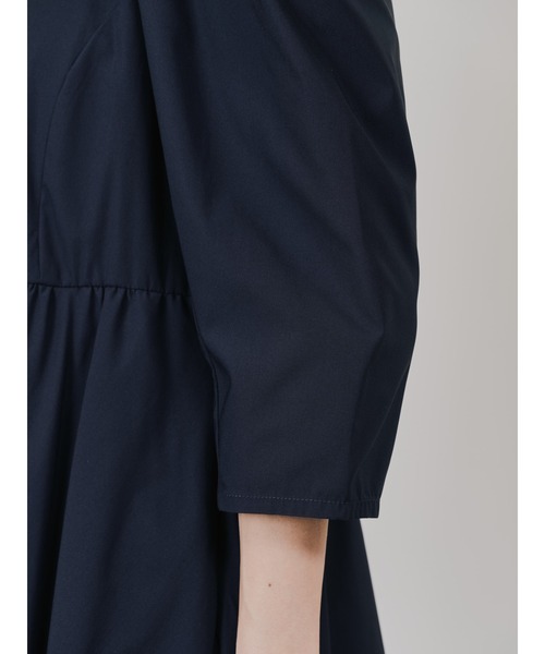 DOLLUPOOPS（ドールアップウップス）の「ショルダータックボリュームスカートワンピース（ワンピース・レディース・ネイビー/ブラック/キャメル・38）」の8枚目の写真