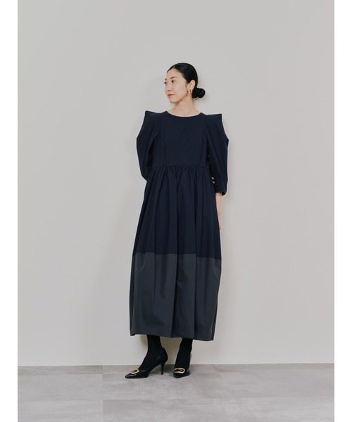 DOLLUPOOPS（ドールアップウップス）の「ショルダータックボリュームスカートワンピース（ワンピース・レディース・ネイビー/ブラック/キャメル・38）」の18枚目の写真