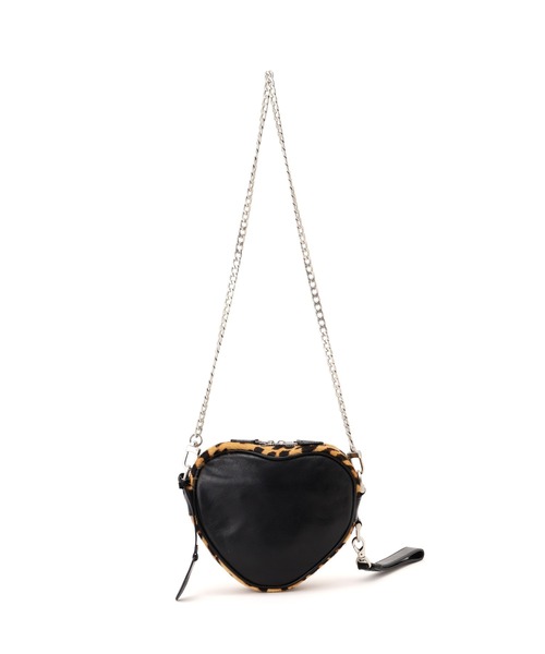 AVIREX（アヴィレックス）の「《直営店限定》LX VARSITY LEATHER HEART CHAIN BAG（ショルダーバッグ・レディース・レオパード/マスタード・F）」の4枚目の写真