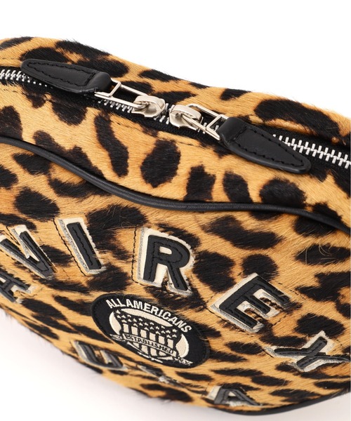 AVIREX（アヴィレックス）の「《直営店限定》LX VARSITY LEATHER HEART CHAIN BAG（ショルダーバッグ・レディース・レオパード/マスタード・F）」の6枚目の写真