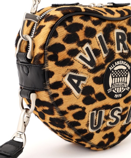 AVIREX（アヴィレックス）の「《直営店限定》LX VARSITY LEATHER HEART CHAIN BAG（ショルダーバッグ・レディース・レオパード/マスタード・F）」の9枚目の写真