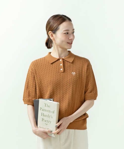 PAR ICI(パーリッシィ)の「強撚綿 襟付きニットポロシャツ(ポロシャツ・レディース・ダークブラウン/アイボリー/グリーン/ネイビー・FREE)」の1枚目の写真