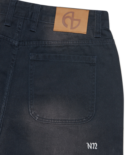 NOMANUAL(NOMANUAL)の「ROOMY LOOSE WASHED PANTS - WASHED BLUE(その他パンツ・レディース・その他・LARGE/X-LARGE/SMALL/MEDIUM)」の7枚目の写真