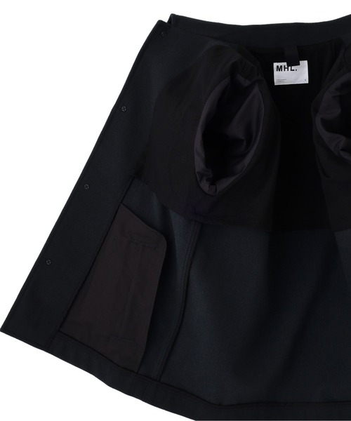 MHL.（エムエイチエル）の「BASIC WOOL MELTON（ダウンジャケット/コート・メンズ・ブラック/ダークグリーン・SMALL/MEDIUM/LARGE）」の9枚目の写真