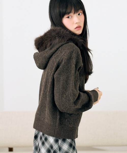 Heather（ヘザー）の「ファーフードニット　627013（ニット/セーター・レディース・グレー/ブラウン/アイボリー/ベージュ・FREE）」の3枚目の写真