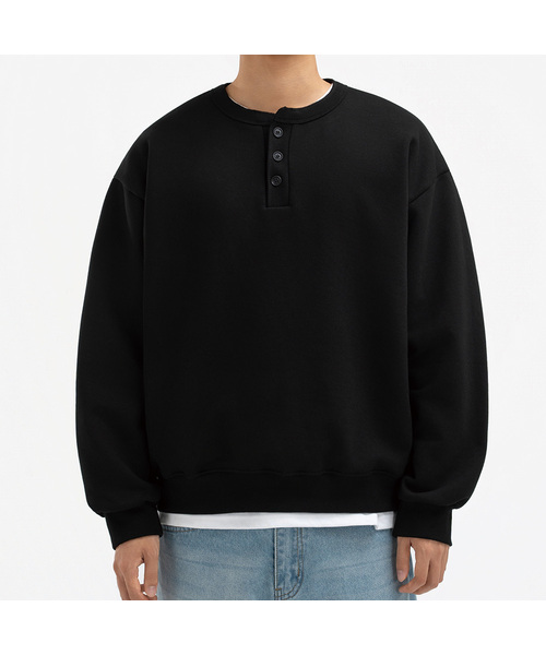 UNDEROFF(アンダーオフ)の「オーバーサイズヘンリーネックスウェットブラック(スウェット・メンズ・ブラック・MEDIUM/LARGE/X-LARGE)」の1枚目の写真