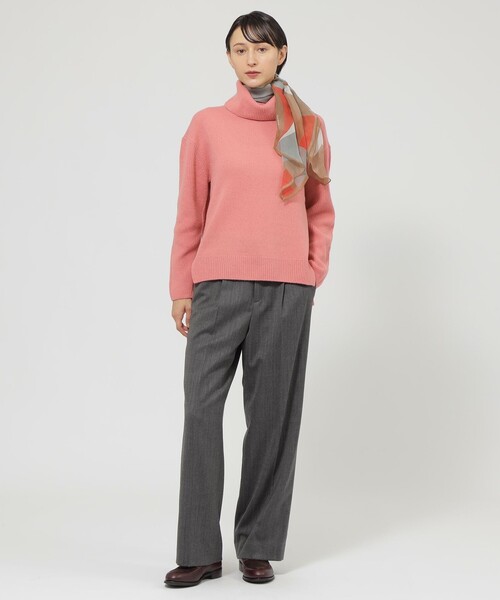 Paul Stuart(ポールスチュアート)の「【WEB・一部店舗限定】ミルドストレッチヘリンボーン パンツ(その他パンツ・レディース・ネイビー/グレー系その他2・4/8/6)」の2枚目の写真