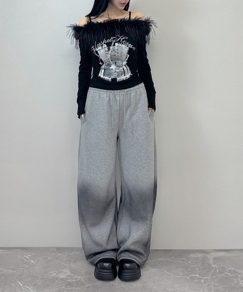 FOLLOWIN(フォロウィン)の「【前後2WAY】フェザーコルセットロングスリーブ(Tシャツ/カットソー・レディース・ブラック/ホワイト・FREE)」の9枚目の写真