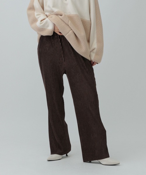 LEPSIM（レプシィム）の「《セルフカット可能》イージープリーツベロアパンツ　611238（その他パンツ・レディース・ブラック/ブラウン/グリーン・FREE）」の11枚目の写真