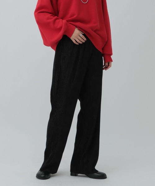 LEPSIM（レプシィム）の「《セルフカット可能》イージープリーツベロアパンツ　611238（その他パンツ・レディース・ブラック/ブラウン/グリーン・FREE）」の5枚目の写真