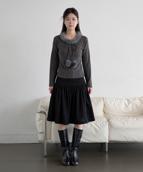 UNE MANSION（ユヌマンション）の「【サイドボタンを閉めてロングに、開けて折り返して履ける２way仕様】5cmヒールスクエアトゥクロスベルトユニークブーツ（ブーツ・レディース・ベージュ/ブラック・23.0cm/24.0cm/25.0cm）」の20枚目の写真