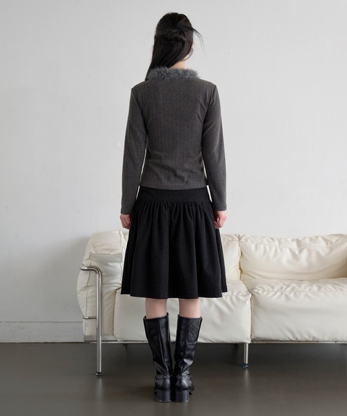 UNE MANSION（ユヌマンション）の「【サイドボタンを閉めてロングに、開けて折り返して履ける２way仕様】5cmヒールスクエアトゥクロスベルトユニークブーツ（ブーツ・レディース・ベージュ/ブラック・23.0cm/24.0cm/25.0cm）」の22枚目の写真