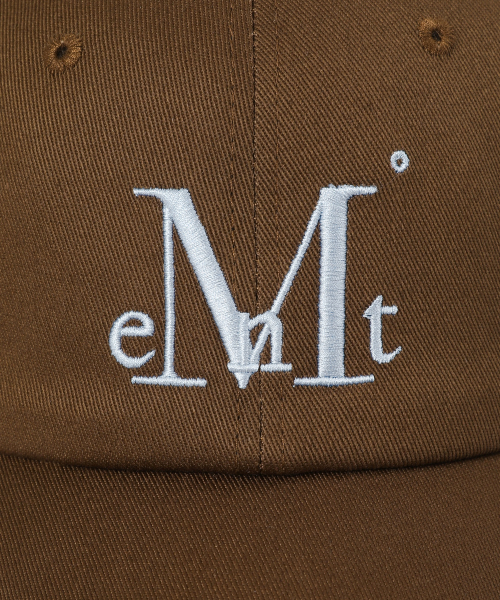 MUCENT(ムセント)の「Signature Ball Cap (Brown (Blue Logo))(キャップ・レディース・ブラウン・FREE)」の3枚目の写真