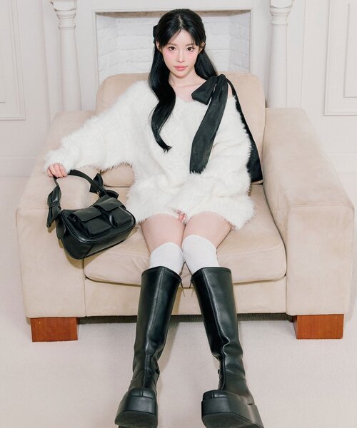 OLIVE des OLIVE（オリーブデオリーブ）の「フワフワケーブルニットワンピ（ワンピース・レディース・ブラック/サックスブルー/オフホワイト/グレー・FREE）」の8枚目の写真