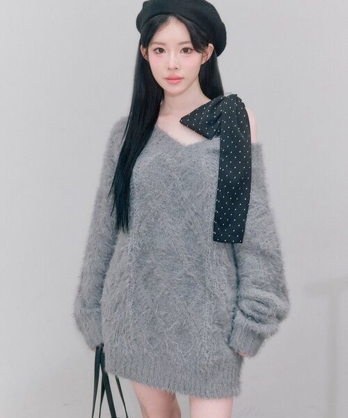 OLIVE des OLIVE（オリーブデオリーブ）の「フワフワケーブルニットワンピ（ワンピース・レディース・ブラック/サックスブルー/オフホワイト/グレー・FREE）」の13枚目の写真