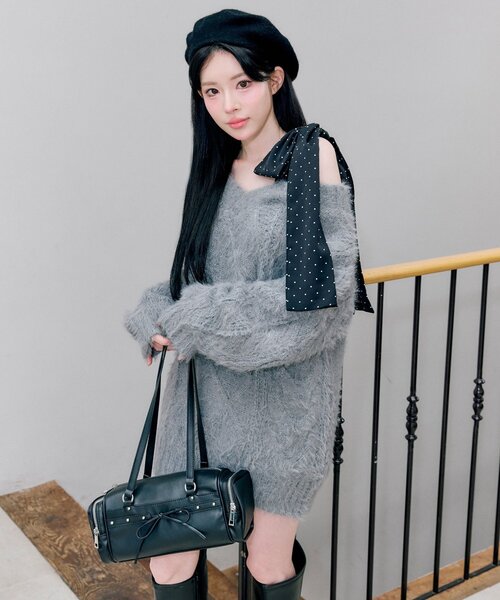 OLIVE des OLIVE（オリーブデオリーブ）の「フワフワケーブルニットワンピ（ワンピース・レディース・ブラック/サックスブルー/オフホワイト/グレー・FREE）」の18枚目の写真