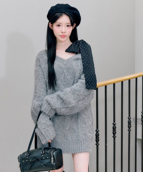OLIVE des OLIVE（オリーブデオリーブ）の「フワフワケーブルニットワンピ（ワンピース・レディース・ブラック/サックスブルー/オフホワイト/グレー・FREE）」の19枚目の写真