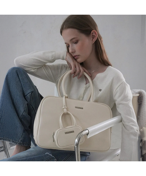 Vivacious（ビバシャス）の「Scarlett Square Bag - 5COL（トートバッグ・レディース・ブラック/ピンク/ブラウン/クリアブラック/アイボリー・FREE）」の2枚目の写真