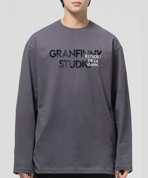 GRANFINNY(グランフィニ)の「スタジオレギュラー ロングスリーブ - グレー(Tシャツ/カットソー・レディース・ダークグレー・MEDIUM/LARGE/X-LARGE)」の3枚目の写真