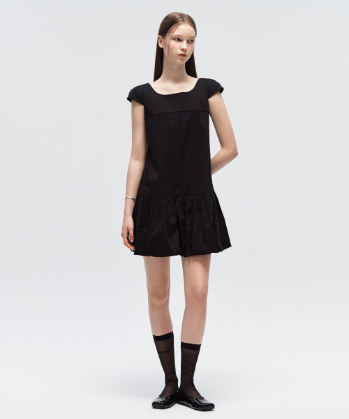 CITYBREEZE(シティブリーズ)の「スクエアネックバルーンミニワンピース_BLACK(ワンピース・レディース・ブラック・SMALL/MEDIUM)」の3枚目の写真