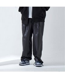 APOSTROPHE COMMA（アポストロフィコンマ）の「ストリングワイドコーティングパンツ（ブラック）（スウェットパンツ）」