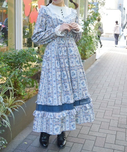 axes femme(アクシーズファム)の「ローズ・ステンドグラスワンピース(ワンピース・レディース・レッド/パープル/ブルー・MEDIUM)」の2枚目の写真