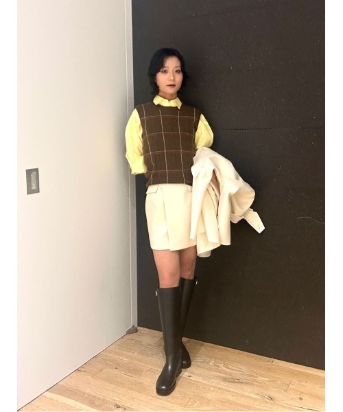 UNUS(ユナス)の「UNUS / Flap Pocket Mini Skirt(スカート・レディース・アイボリー/ブラック・36/38)」の9枚目の写真