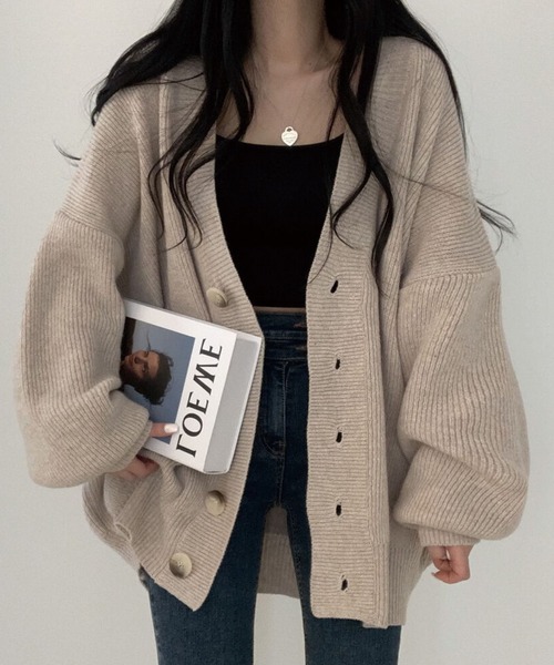 ADDITION STORE（アディションストア）の「【ゆるっと可愛いモテカーデ】Vネック ビッグ カーデ / V-neck big cardigan / asknn（カーディガン/ボレロ・レディース・ベージュ/ブラウン/グレー・FREE）」の5枚目の写真